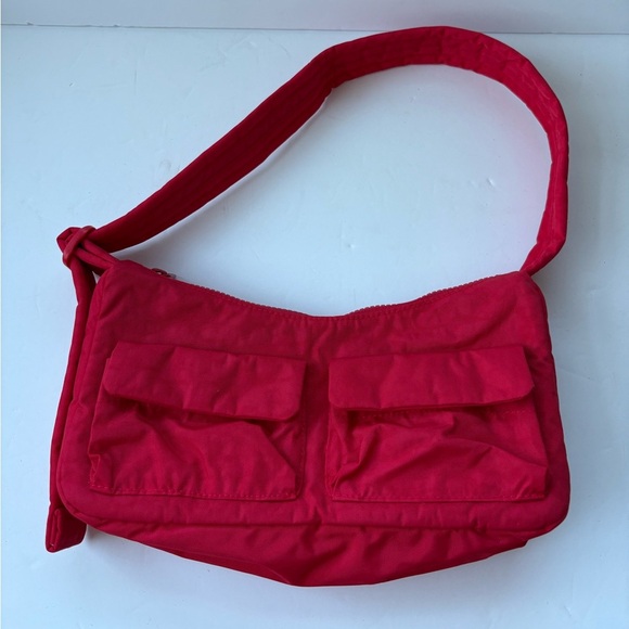 NWOT BAGGU Cargo Nylon Shoulder Bag- Candy Apple - Picture 2 of 10